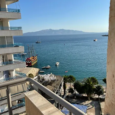 Lilis Sea View Apartament