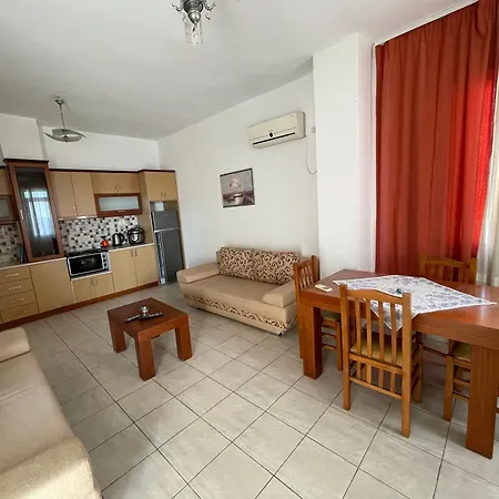 Lilis Sea View Apartament