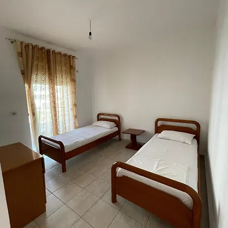 Lilis Sea View Apartament *