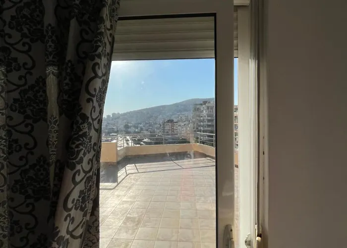 Daire Lilis Sea View *